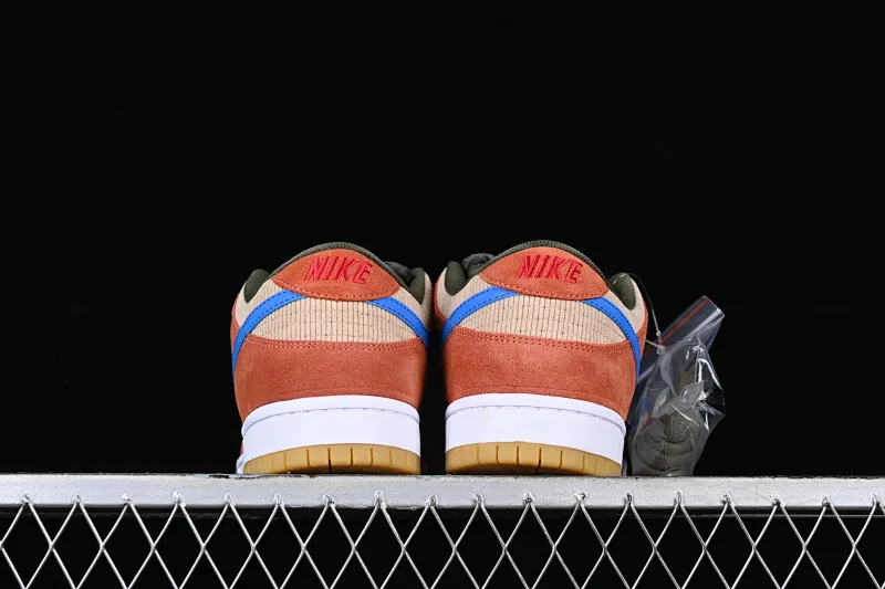 All Categories Nk SB Dunk Series Nk SB Dunk Low Low-top Sneakers Nk SB Dunk Low Pro Color Corduroy Low-top Casual Sports Skateboard Shoes BQ6817-201
